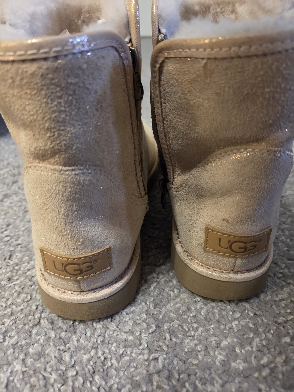 UGG Women's Sparkle Short Boots in Light Chestnut